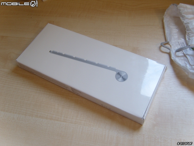 [分享] New Apple Wireless Keyboard 開箱文 [English]