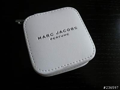 [敗家贈品] Marc Jacobs solid perfume
