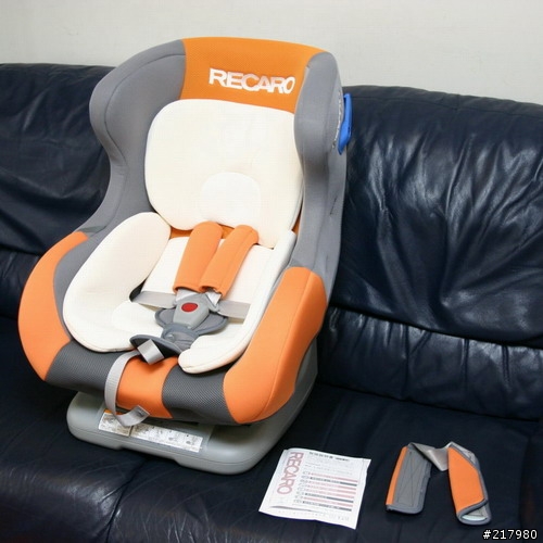 [分享]準備使用的recaro 0+的0~4歲汽車安全座椅.
