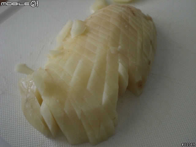 [窮人料理]蒸馬鈴薯拌橄欖油（附圖）