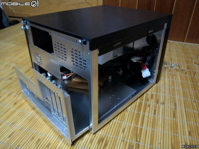 [分享]聯力 PC-OD40 可以塞下Micro ATX 的小小機殼