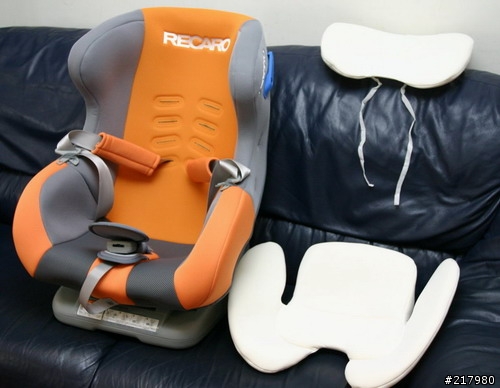 [分享]準備使用的recaro 0+的0~4歲汽車安全座椅.