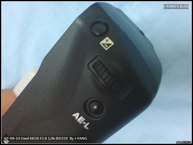 [分享]PENTAX-K10D垂直把手(D-BG2)