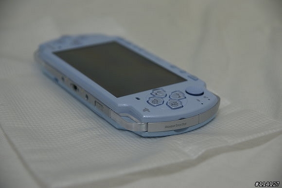 PSP-2000FB 開箱~~~