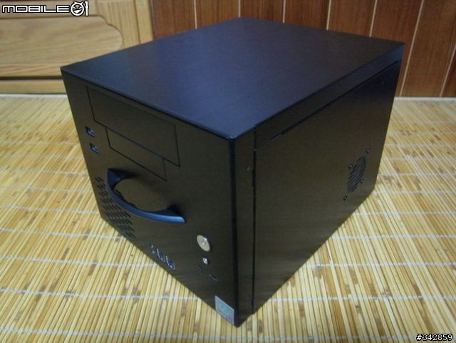 [分享]聯力 PC-OD40 可以塞下Micro ATX 的小小機殼