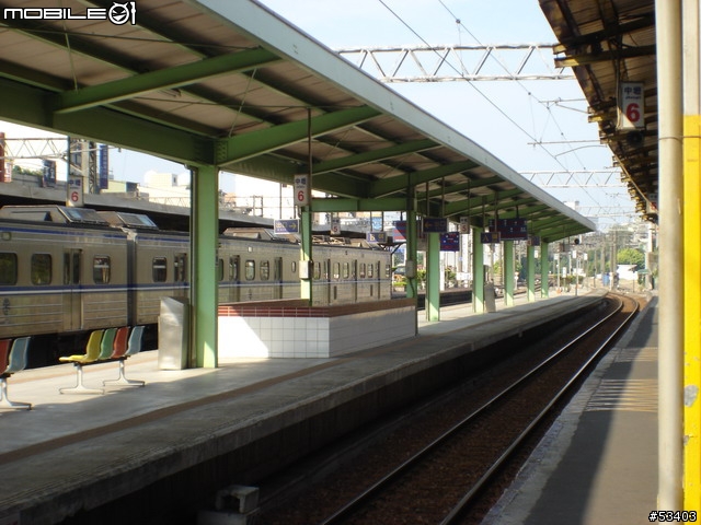 [鐵道初體驗] EMU 700 型 區間快車初乘體驗!