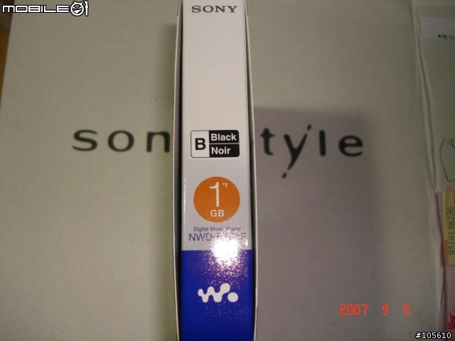 [開箱文]Sony新款Walkman數位隨身聽NWD-B103F(1GB)黑色