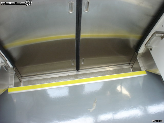 [鐵道初體驗] EMU 700 型 區間快車初乘體驗!
