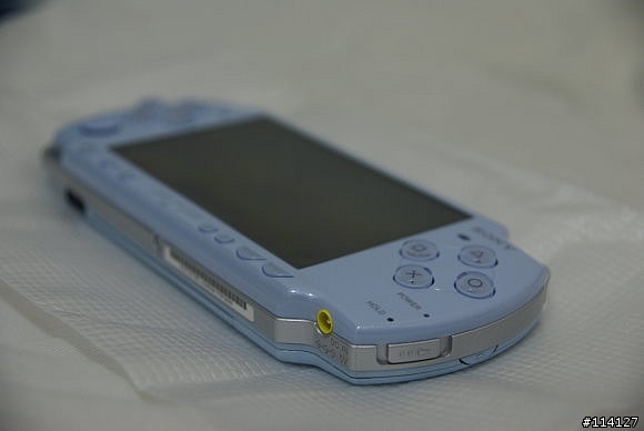PSP-2000FB 開箱~~~