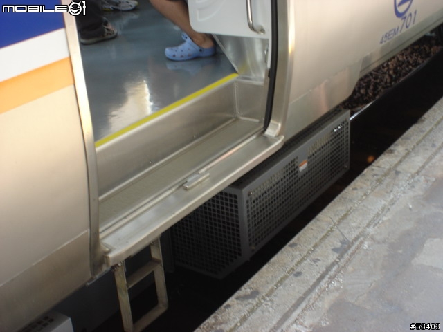 [鐵道初體驗] EMU 700 型 區間快車初乘體驗!