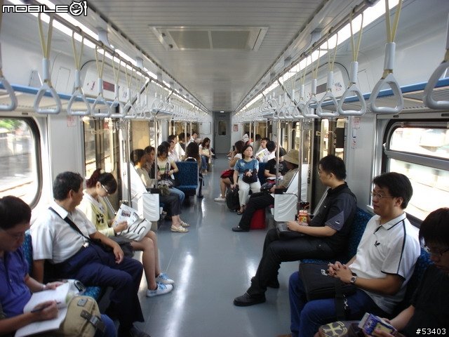 [鐵道初體驗] EMU 700 型 區間快車初乘體驗!