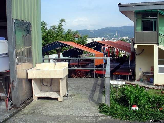[懷念]送牠最後一程---  9/19更新 去探望牠  囧 好像有 "動物靈" 跟著我
