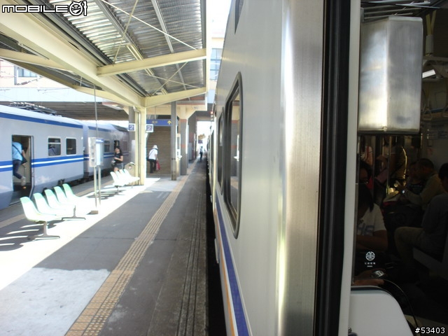 [鐵道初體驗] EMU 700 型 區間快車初乘體驗!