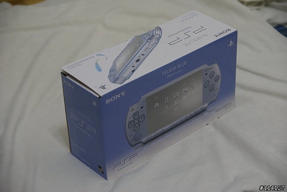 PSP-2000FB 開箱~~~
