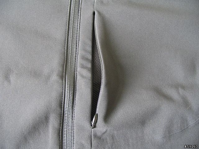 單車風衣的另一個選擇--Odlo soft shell