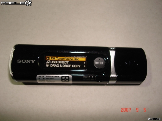 [開箱文]Sony新款Walkman數位隨身聽NWD-B103F(1GB)黑色
