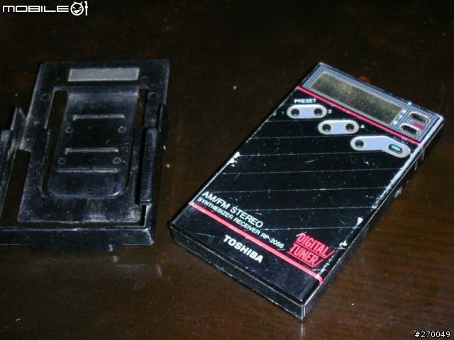 [分享]懷舊~TOSHIBA RP-2056 隨身聽
