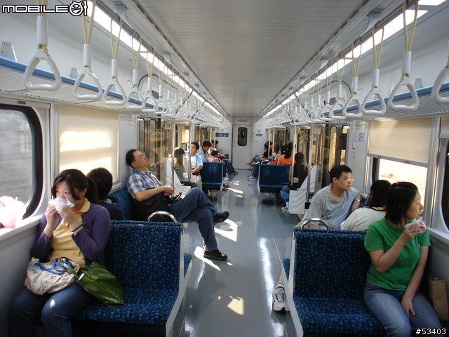 [鐵道初體驗] EMU 700 型 區間快車初乘體驗!