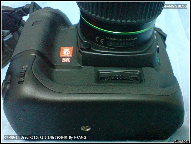 [分享]PENTAX-K10D垂直把手(D-BG2)