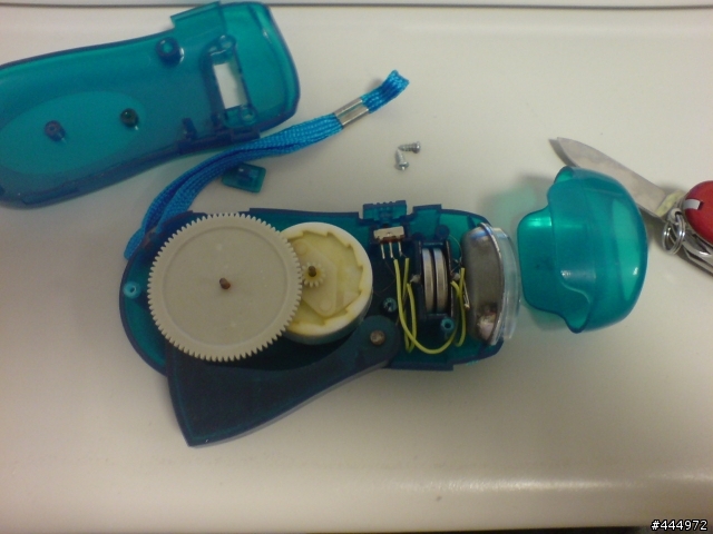 【分享】DIY免電池的環保手電筒車前燈