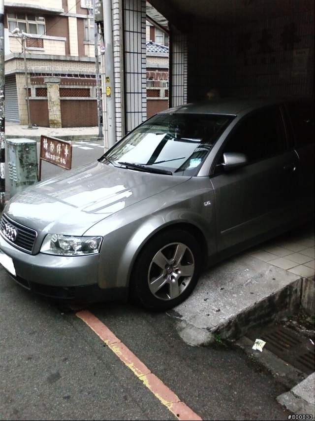 名醫的愛車-AUDI A4 2.0 銀色 + VW GOLF TDI 2.0 鐵灰
