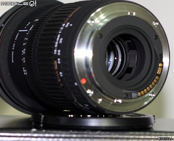 [又在次不專業開箱]SIGMA 18-50MM F2.8 EX DC MACRO