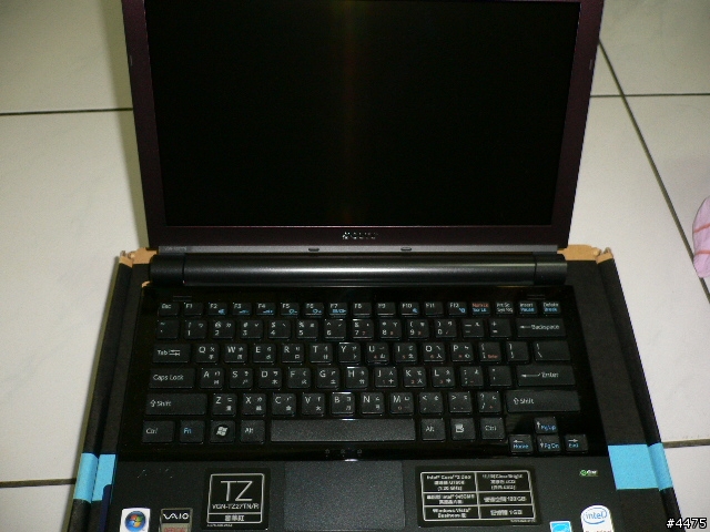 SONY VAIO TZ27TN 奢華紅 開箱分享。