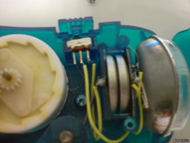 【分享】DIY免電池的環保手電筒車前燈