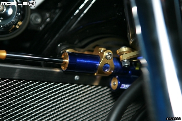 GSX 1400 颱風天拍照(圖多)