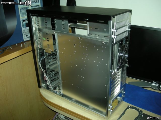 [分享] 聯力 PC-A70B 開箱