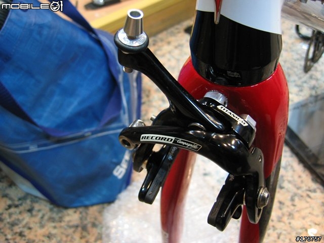 [分享]PINARELLO DOGMA plus LIGHTWEIGHT/TUNE/RECORD (58張圖)