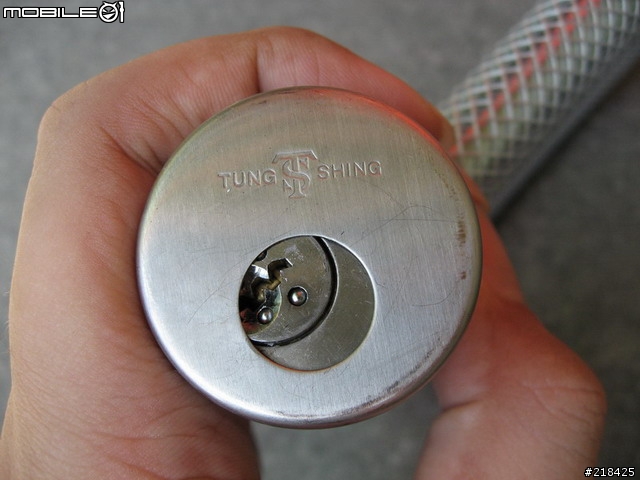 [分享] 絕對不是東興街出產的高貴好鎖--東興鎖 10/24版友"睡死的豬"於第3頁分享鋼鏈鎖