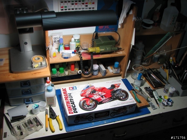 [高難度的逸品!?] 第二十五彈 1/12 DUCATI GP4 -極緻版- 重機車 模型製作