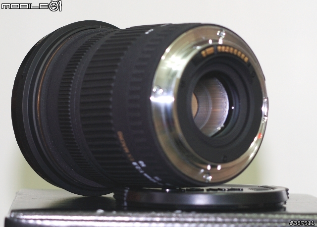 [又在次不專業開箱]SIGMA 18-50MM F2.8 EX DC MACRO
