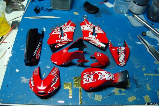 [高難度的逸品!?] 第二十五彈 1/12 DUCATI GP4 -極緻版- 重機車 模型製作