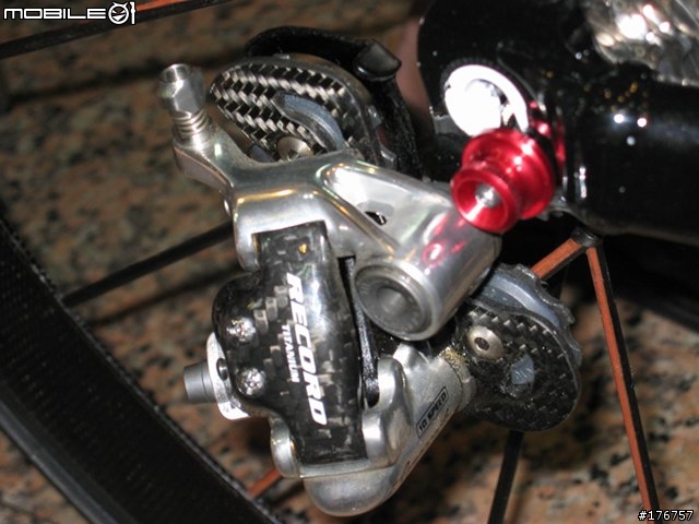 [分享]PINARELLO DOGMA plus LIGHTWEIGHT/TUNE/RECORD (58張圖)