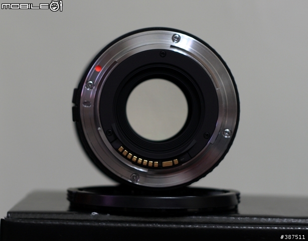 [又在次不專業開箱]SIGMA 18-50MM F2.8 EX DC MACRO