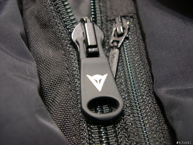 [分享]DAINESE - CLICK-0 D-Dry