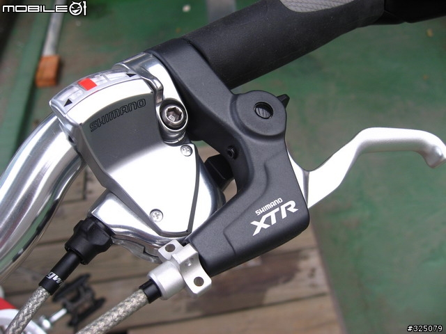 [分享<-->改裝] 小白T---F20-T3