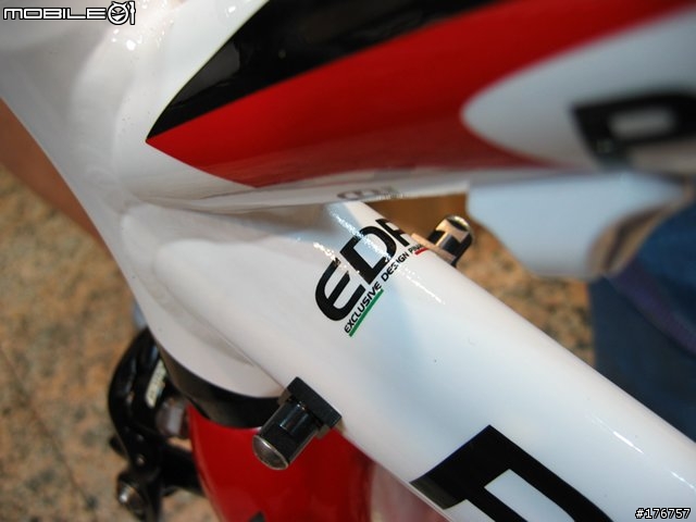 [分享]PINARELLO DOGMA plus LIGHTWEIGHT/TUNE/RECORD (58張圖)