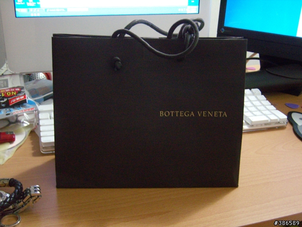 [分享]Bottega Veneta 直式男夾