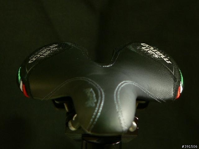 [分享] Selle San Marco Aspide K 坐墊 & Avid 203mm碟盤