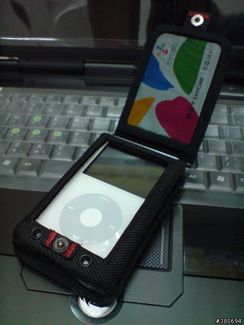 OAKLEY-IPOD攜行袋-----請教個專業問題