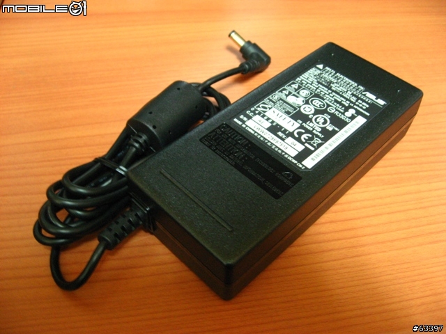 外貌低調,內餡有料,Santa Rosa筆電－F3SV開箱測試