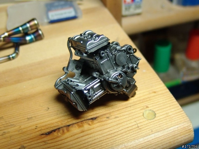 [高難度的逸品!?] 第二十五彈 1/12 DUCATI GP4 -極緻版- 重機車 模型製作