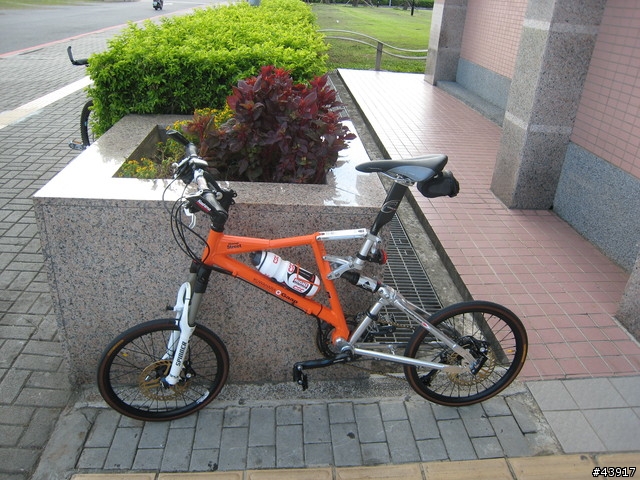 有騎 Kuwahara gaap street 折疊車 的 各位前輩們 我們也來集合一下吧