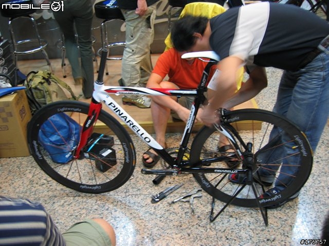 [分享]PINARELLO DOGMA plus LIGHTWEIGHT/TUNE/RECORD (58張圖)
