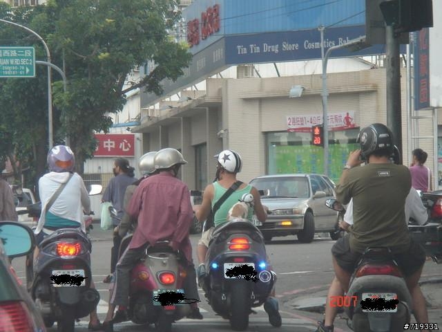 (轉貼)人不守法連狗都不如!!