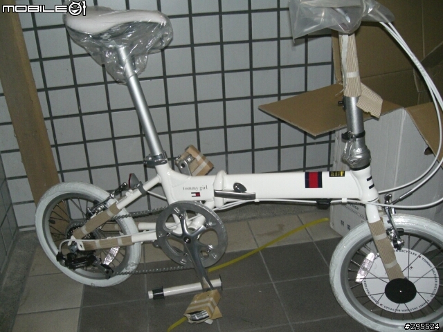 [開箱文]女王真偉大之其實自己也想騎之新小白仔--謎樣的TOMMY GIRL BICYCLE