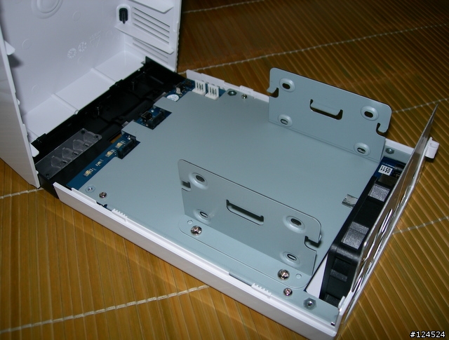 Synology Disk Station DS207+ 開箱照